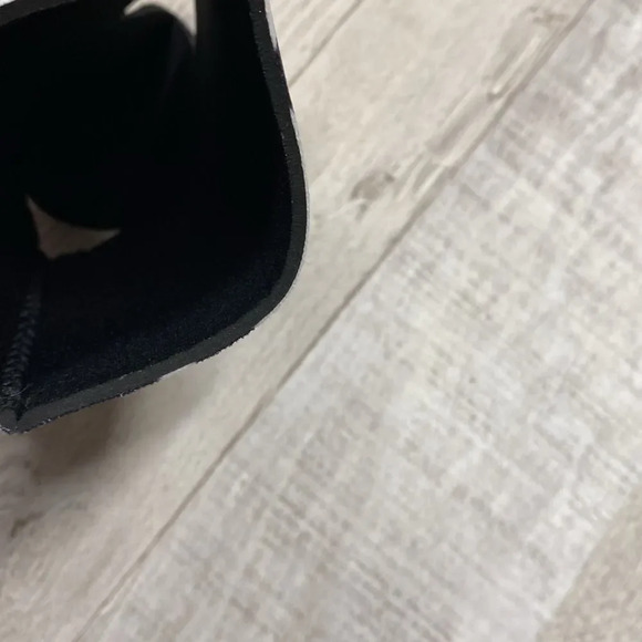 Cow print beer coozie holder - Picture 4 of 4